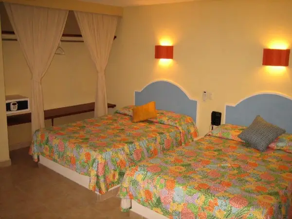 Hotel Delfines Acapulco by NG Hoteles 7